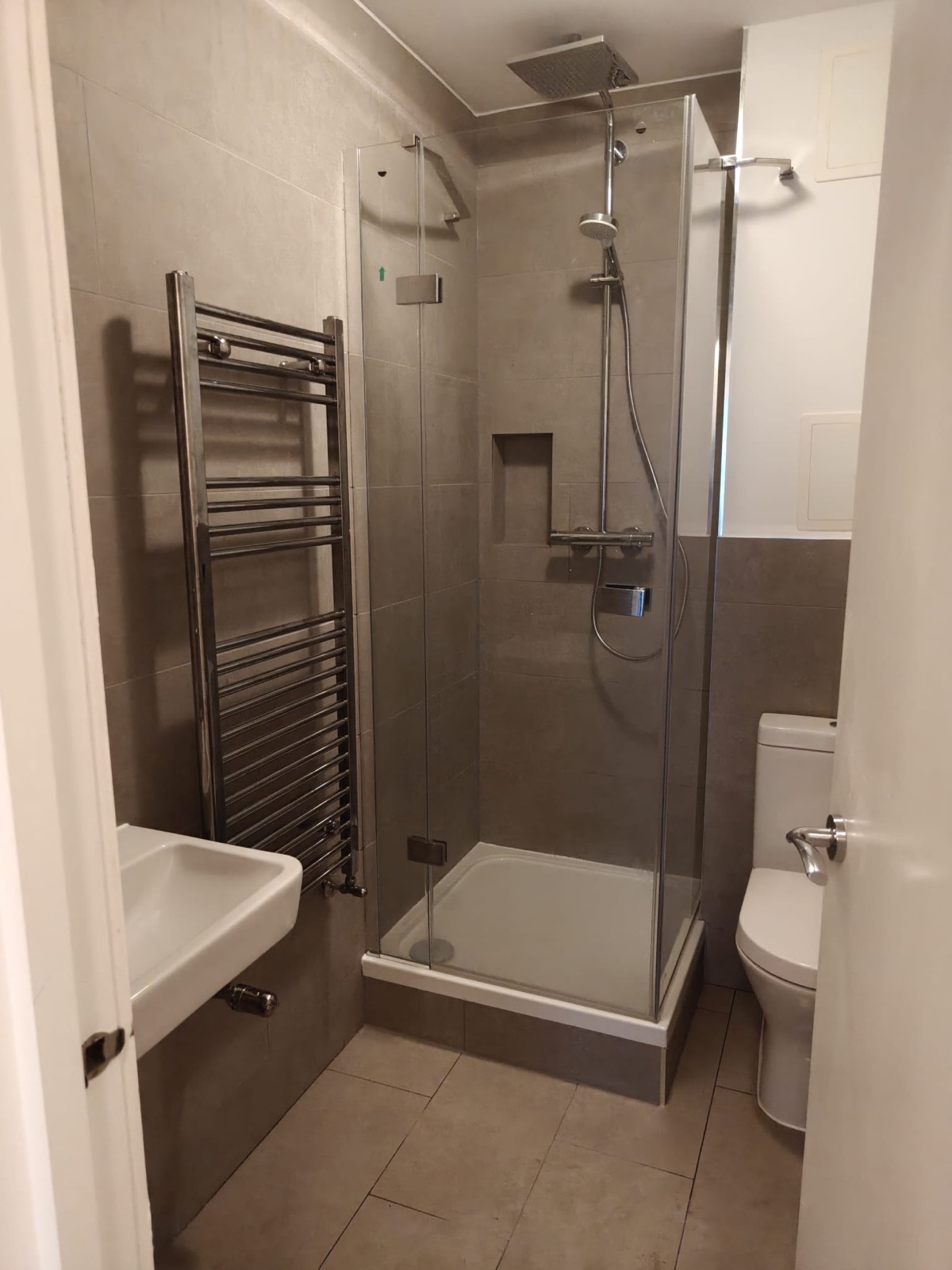 Renovated shower room in Shepherd's Bush